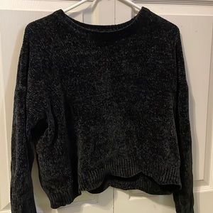 cropped black sweater!